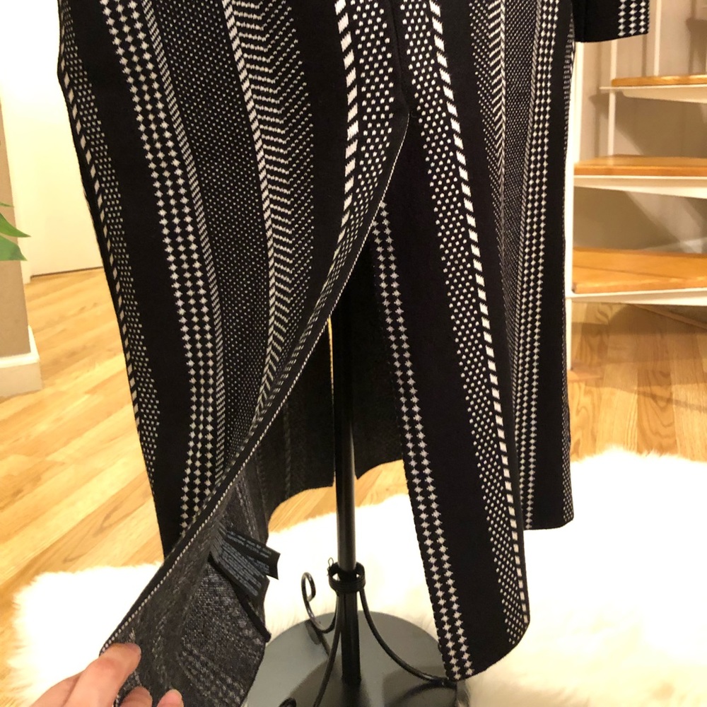 Jacket - Picture 5 of 6